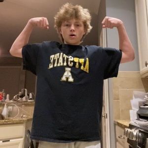 Meet your Posher, Kendra